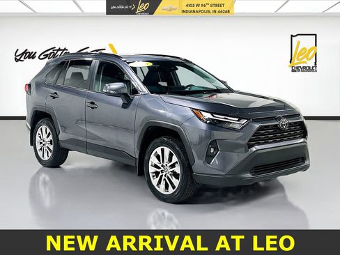 Used 2024 Toyota RAV4 XLE Premium image 3