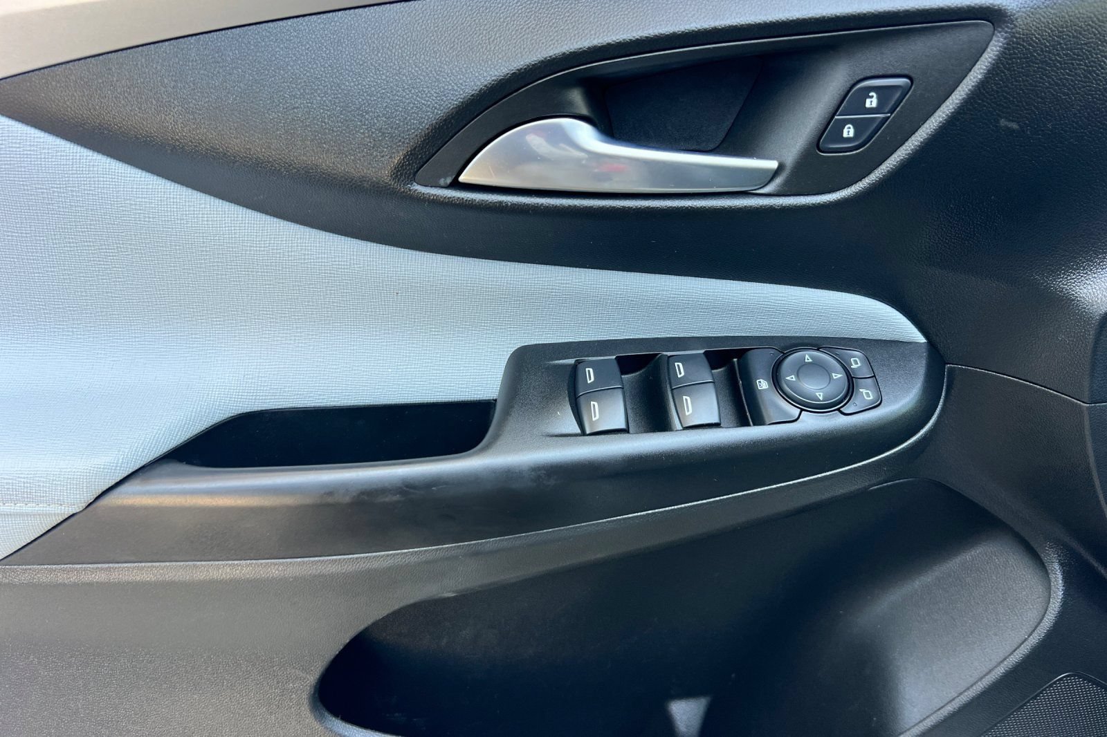 Used 2024 Buick Envista Preferred w/ Advanced Safety Package FWD image 12