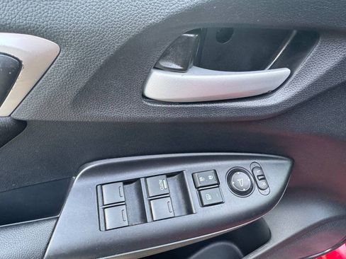 Used 2020 Honda Fit LX image 8
