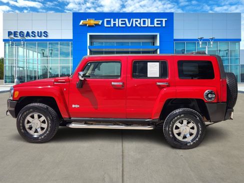 Used 2008 HUMMER H3 Luxury AWD/4WD image 3
