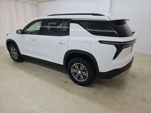 Used 2025 Chevrolet Traverse LT image 21