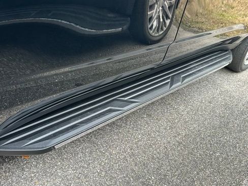 Used 2024 Chevrolet Tahoe High Country w/ Advanced Technology Package image 29