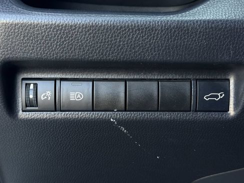 Used 2021 Toyota RAV4 XLE Premium FWD image 22