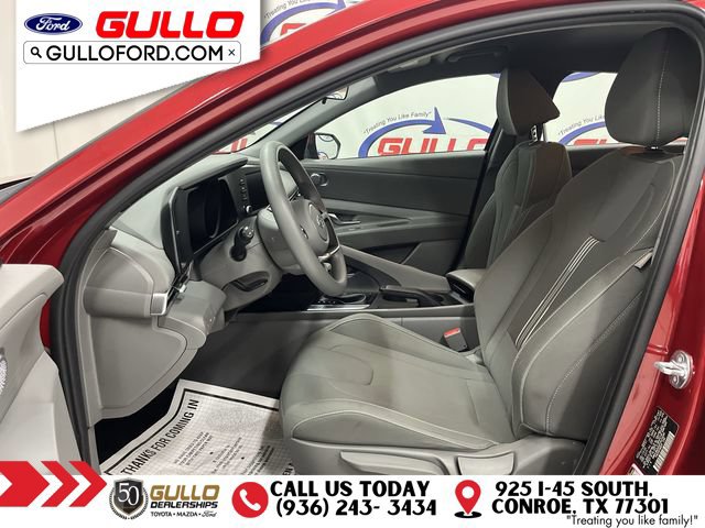 Used 2023 Hyundai Elantra SEL FWD image 28