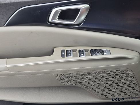 Used 2026 Kia Carnival FWD image 30