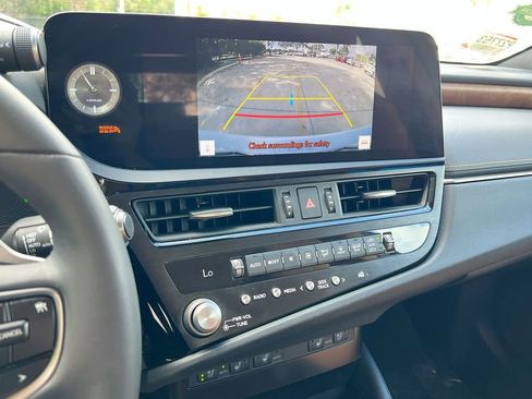 Certified 2023 Lexus ES 350 w/ Premium Package image 16