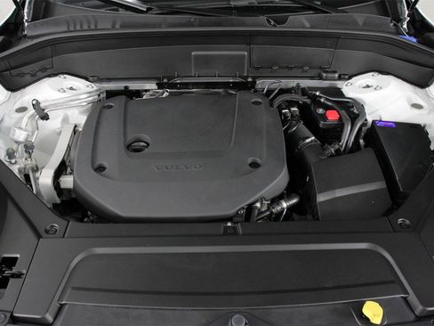 New 2026 Volvo XC90 B6 Plus w/ Protection Package Premier image 12