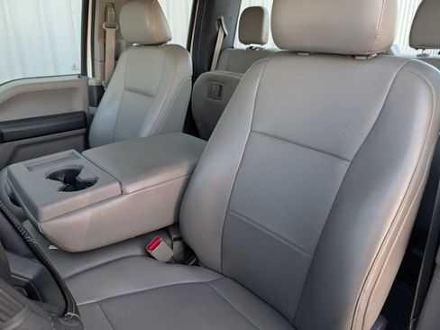 Used 2015 Ford F150 XL w/ Equipment Group 101A Mid image 8