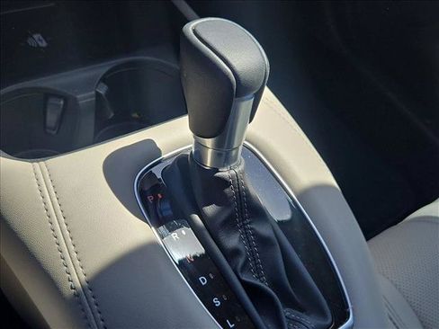 Used 2026 Honda HR-V EX-L image 10