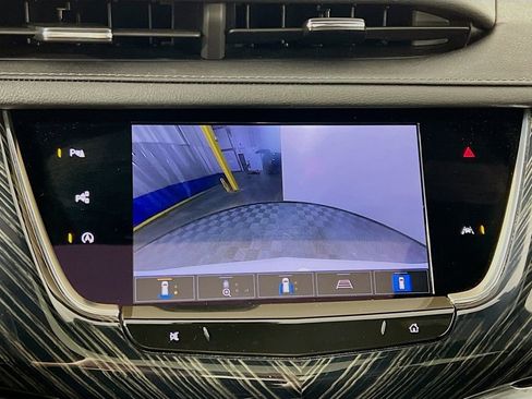 Used 2024 Cadillac XT6 Premium Luxury w/ Technology Package image 14