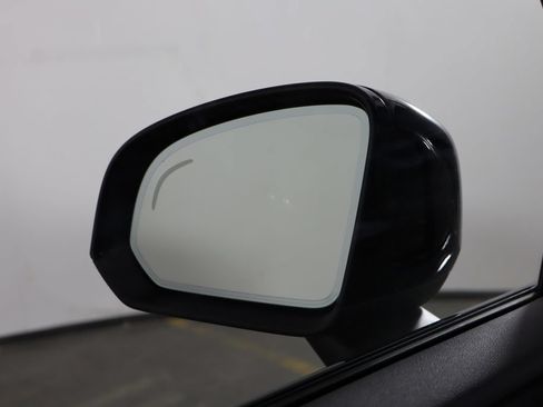 Used 2023 Volvo XC40 Recharge Plus AWD/4WD image 36