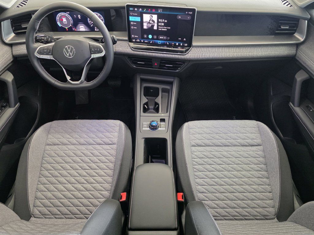 New 2026 Volkswagen Tiguan S FWD image 22