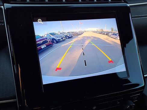 Used 2024 Jeep Grand Cherokee Altitude image 11