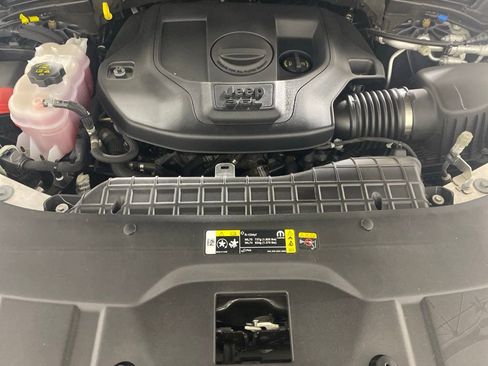Used 2024 Jeep Grand Cherokee L Summit AWD/4WD image 35