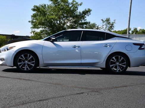 Used 2018 Nissan Maxima Platinum FWD image 4