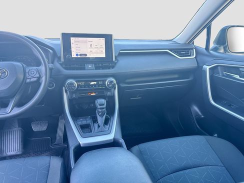 Used 2025 Toyota RAV4 XLE FWD image 23