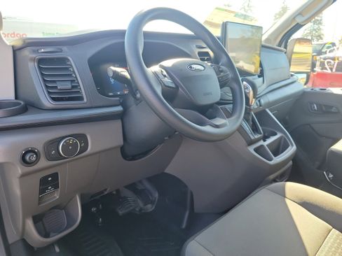 New 2026 Ford Transit 250 148 Medium Roof image 20