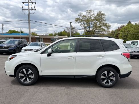 Used 2017 Subaru Forester 2.5i Limited w/ Popular Package #2 AWD/4WD image 10