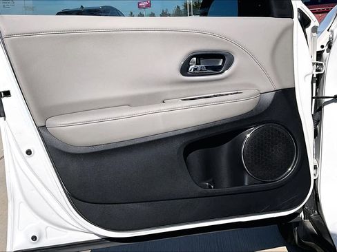 Used 2022 Honda HR-V EX-L image 20