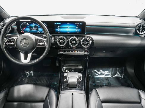 Used 2020 Mercedes-Benz CLA 250 image 14