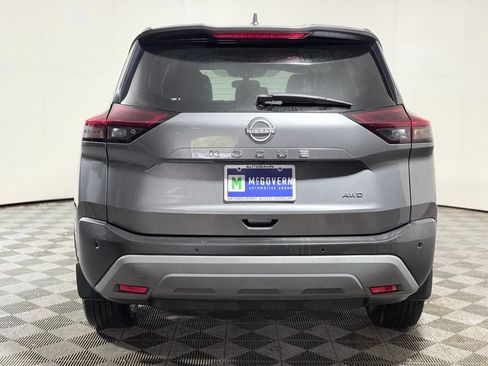 Used 2023 Nissan Rogue S AWD/4WD image 3