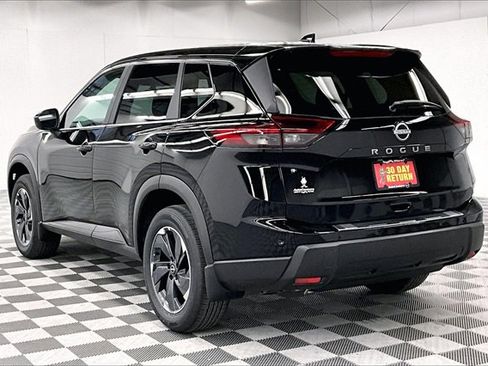New 2025 Nissan Rogue SV image 3