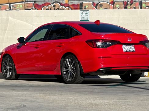 Certified 2023 Honda Civic Touring image 3