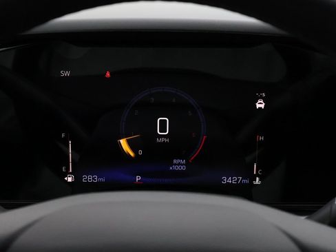 Used 2025 Chevrolet Trax LT w/ Driver Confidence Package image 28