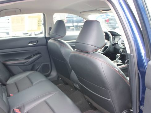 Used 2024 Nissan Altima 2.5 SR FWD image 33