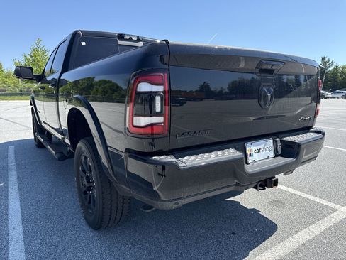 Used 2022 RAM 2500 Laramie w/ Night Edition AWD/4WD image 3