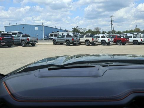 New 2026 GMC Sierra 1500 AT4 image 20