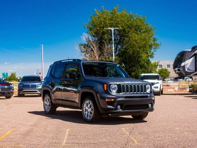 Used 2023 Jeep Renegade Latitude w/ Premium Group