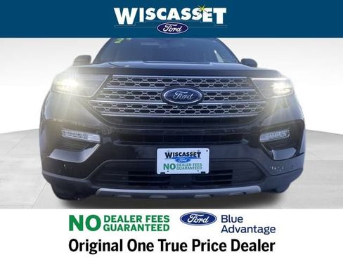 Certified 2022 Ford Explorer Limited w/ Limited Technology Package image 2