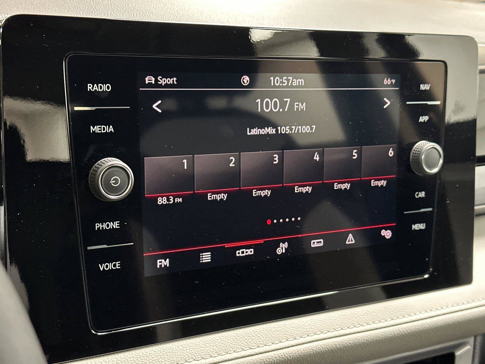 New 2026 Volkswagen Taos SEL AWD/4WD image 17