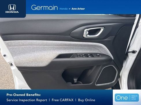 Used 2023 Jeep Compass Latitude image 19