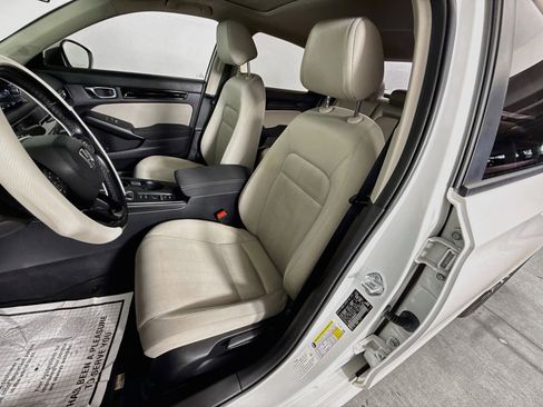 Certified 2022 Honda Civic EX image 25