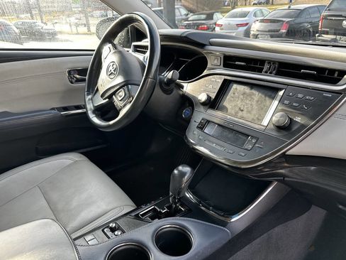 Used 2013 Toyota Avalon Limited image 13