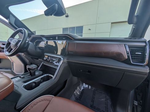 Used 2023 GMC Sierra 1500 Denali Ultimate AWD/4WD image 26