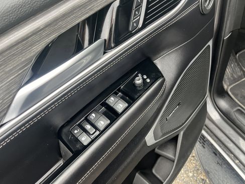 Used 2024 Jeep Wagoneer L Series II w/ Flexible Seating Group image 21