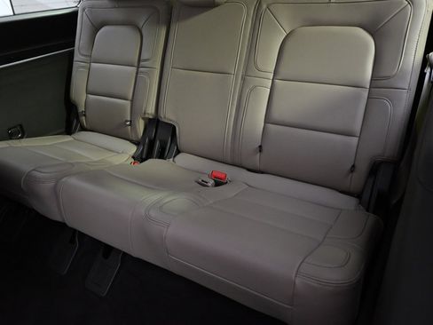 Certified 2022 Lincoln Navigator Reserve image 22