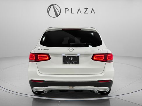 Used 2022 Mercedes-Benz GLC 300 4MATIC image 4