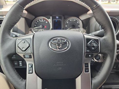 Certified 2021 Toyota Tacoma Limited AWD/4WD image 9