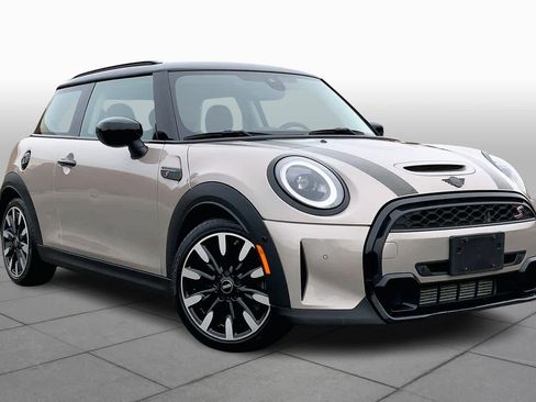 Used 2024 MINI Cooper S image 2