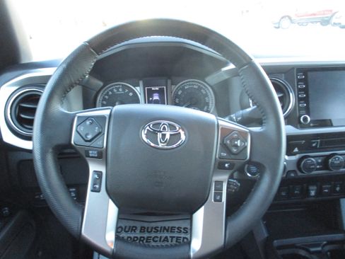 Used 2023 Toyota Tacoma Limited image 30