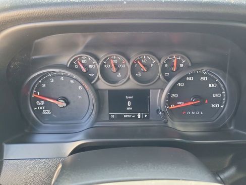 Used 2021 Chevrolet Silverado 1500 Custom image 10