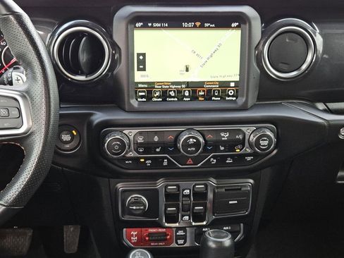 Used 2022 Jeep Wrangler Unlimited Rubicon w/ Trailer Tow Package image 14