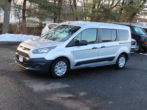Used 2018 Ford Transit Connect XL image 2