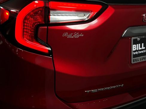 Used 2024 GMC Terrain AT4 w/ Infotainment Package II image 14