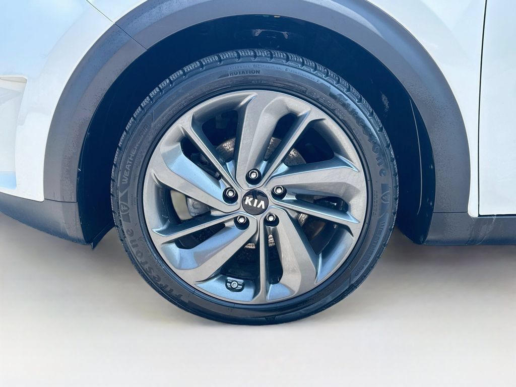 Used 2017 Kia Niro FWD image 32