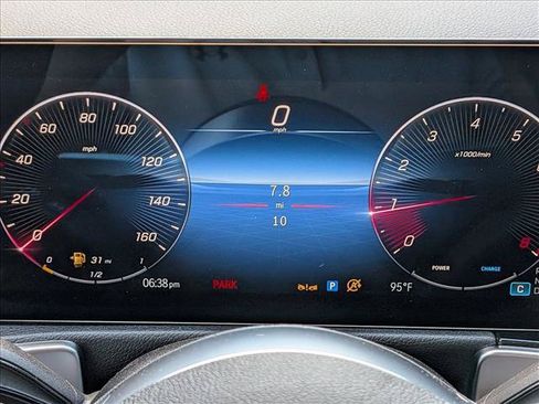 New 2026 Mercedes-Benz GLB 250 4MATIC image 11
